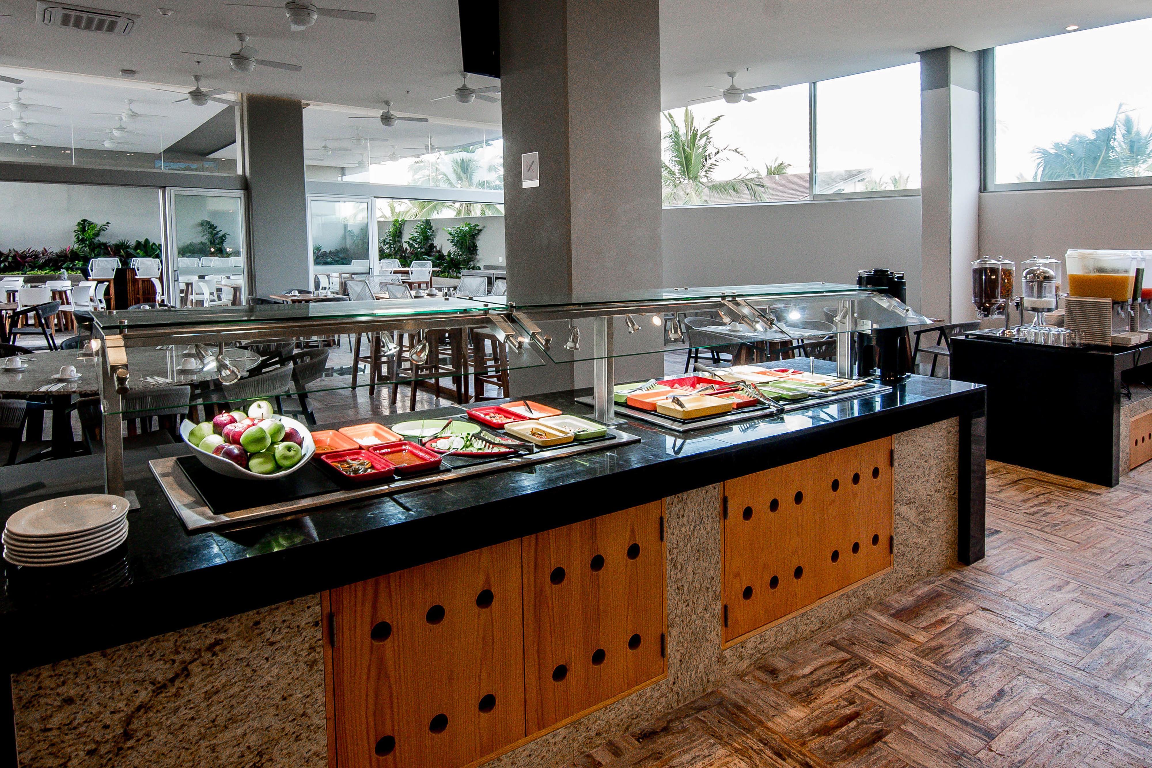 Hotel Mio Vallarta Unique & Different- Adults Only Puerto Vallarta Ngoại thất bức ảnh A buffet at a hotel