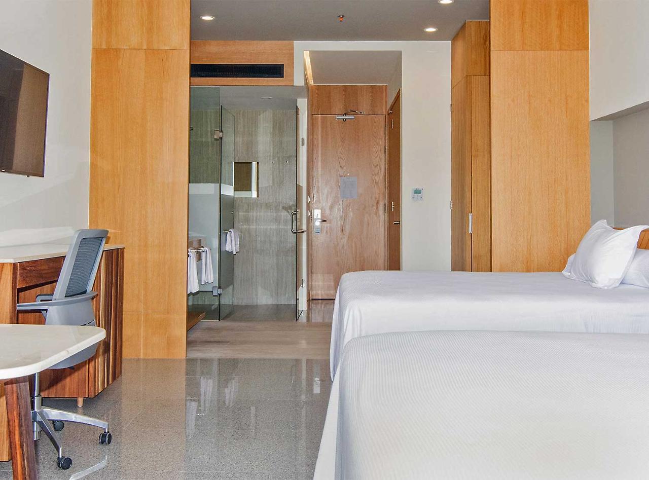 Hotel Mio Vallarta Unique & Different- Adults Only Puerto Vallarta Ngoại thất bức ảnh A room at the hotel